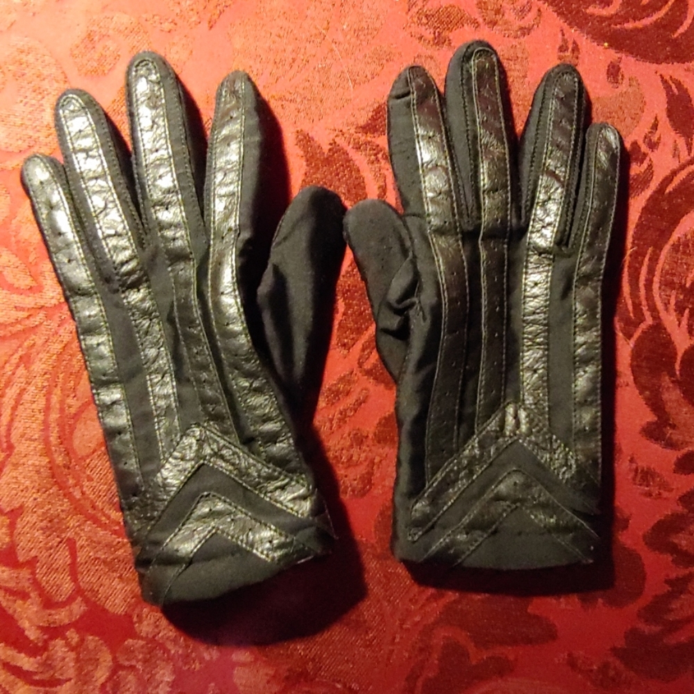 Aris Isotoner Gloves UEC